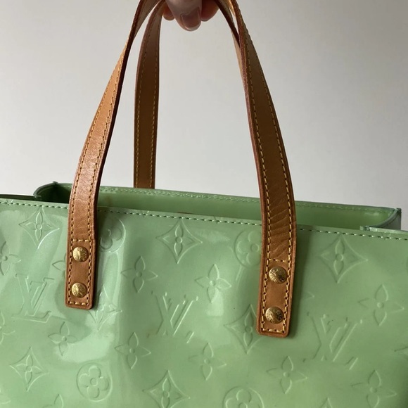 Louis Vuitton Green Monogram Vernis Reade MM Tote Bag - Picture 4 of 9